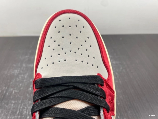 Boostmaster lin FN0432-017 OG Jordan x Air 1 Low Home Room Trophy 0821